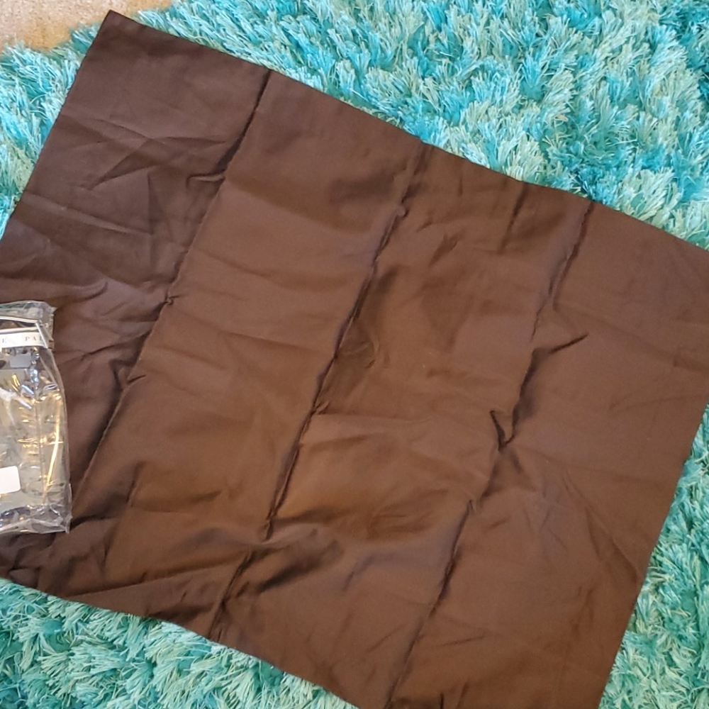 nip palais Royale brown standard pillowcase